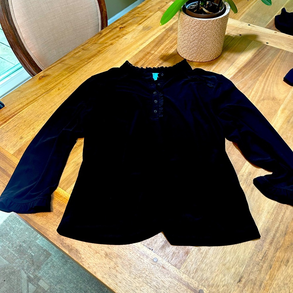 Cece 3/4 length Black Blouse